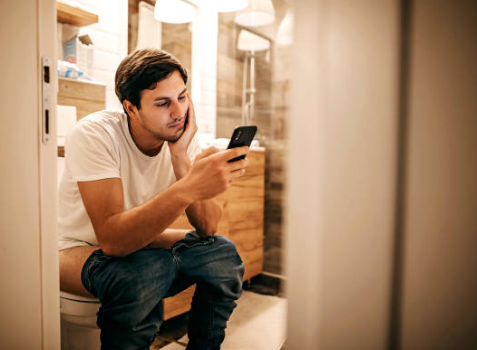 toilet scrolling